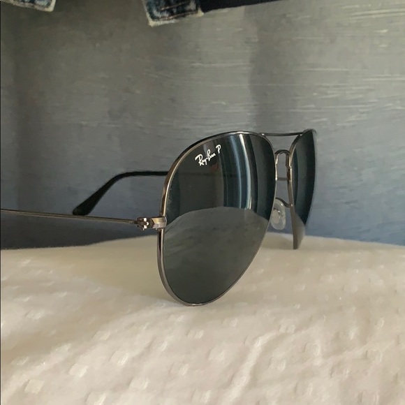 Great condition Rayban Aviator Sunglasses - Picture 3 of 3